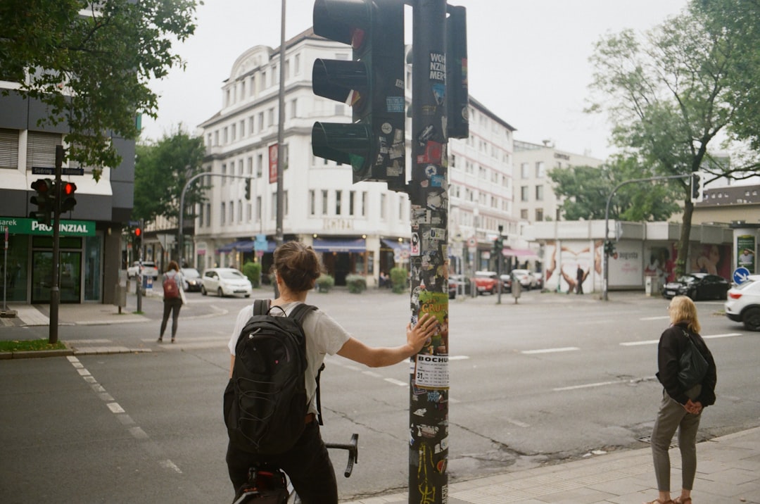 別再單打獨鬥！金剛持久噴劑搭配潤滑油，舒適度直接翻倍的秘密